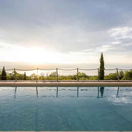 Evelina Eselboeck * Οπατία